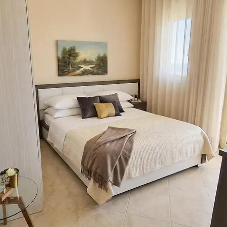 Marina Chic Apartment